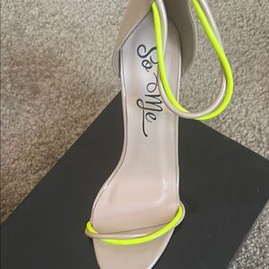 So Me Women's Beige and Neon Yellow Heels